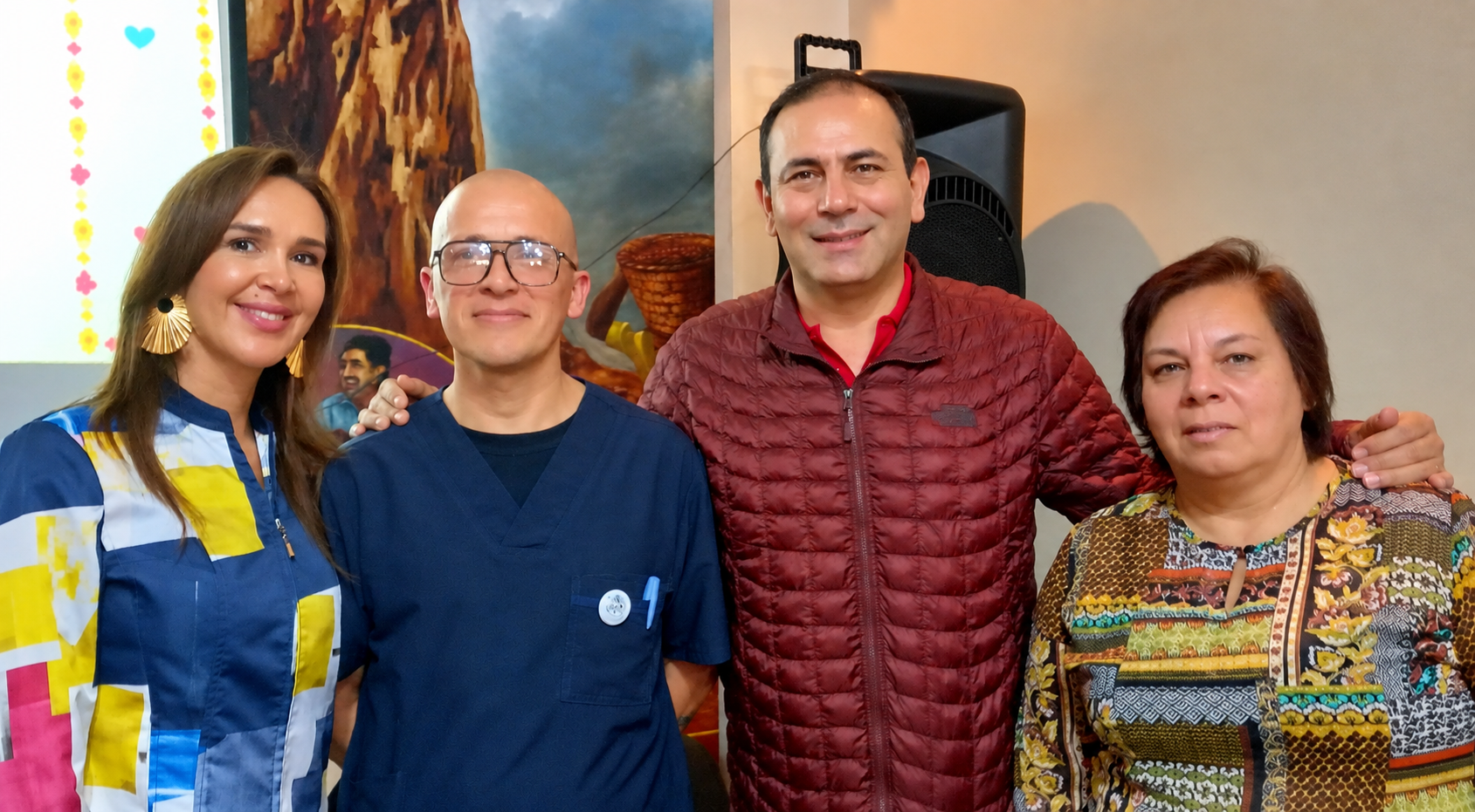 El gobernador de Santander, Juvenal Díaz, su esposa y primera dama, Hernán García y Consuelo Orjuela, de Sonrisas de Plástico.